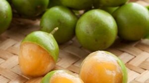 Spanish lime fruits, cut open